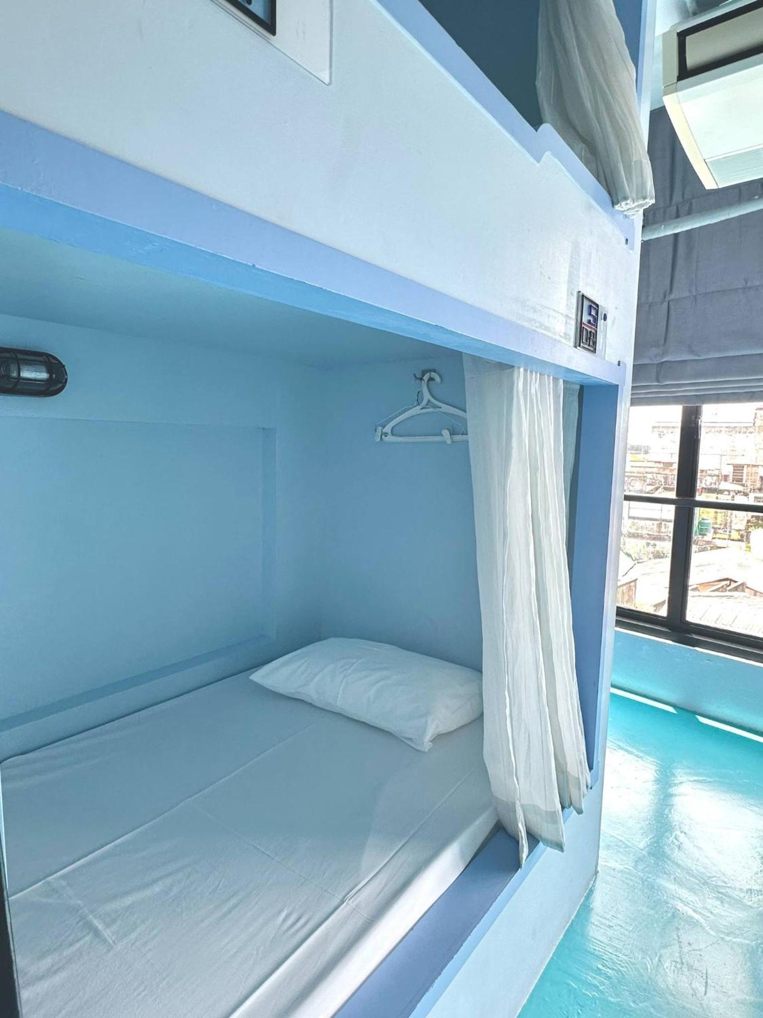 The Port Hostel Surat Thani Exterior foto